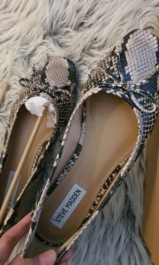 Steve madden snakeskin flats on sale