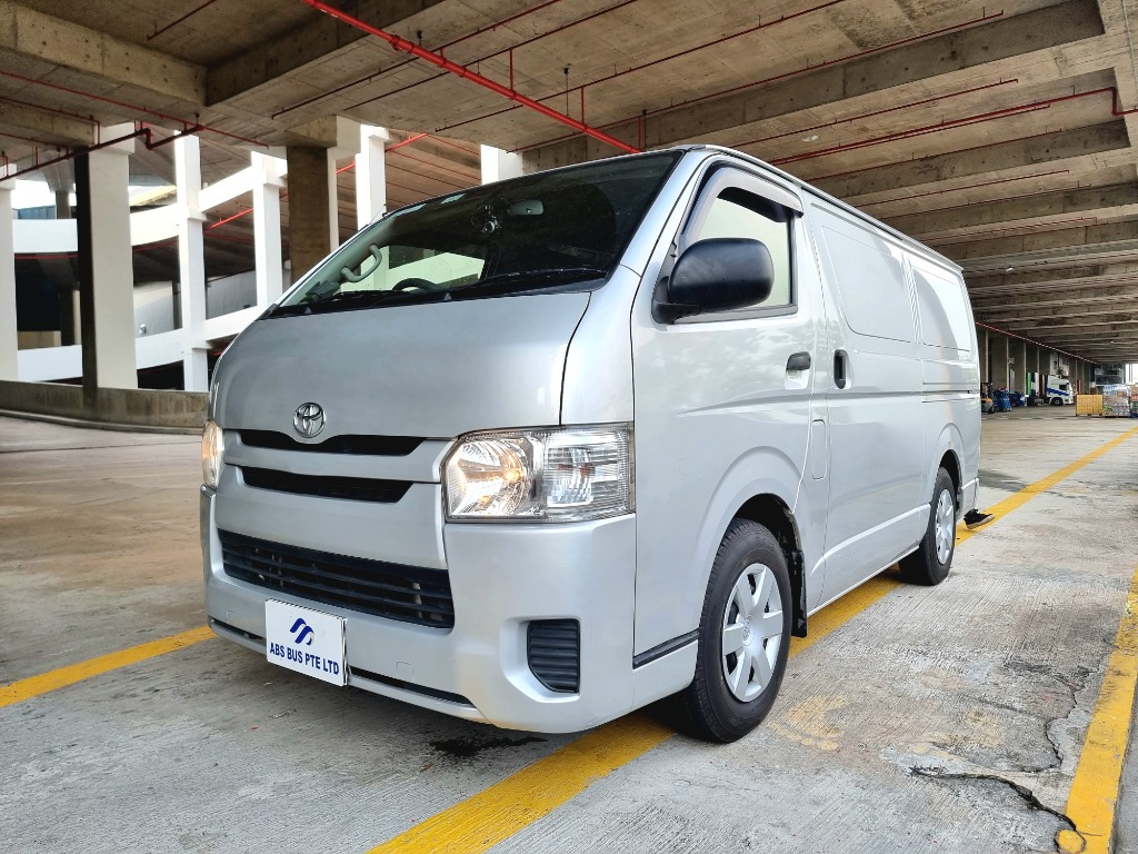 Toyota Hiace 3.0 Manual Manual, Cars, Commercial Vehicles, Used on