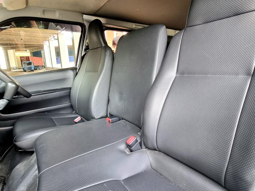 Toyota Hiace 3.0 Manual Manual, Cars, Commercial Vehicles, Used on
