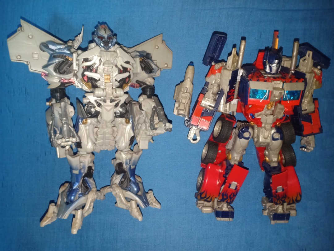 Transformers Bayverse Movie Optimus Prime and Megatron, Hobbies & Toys