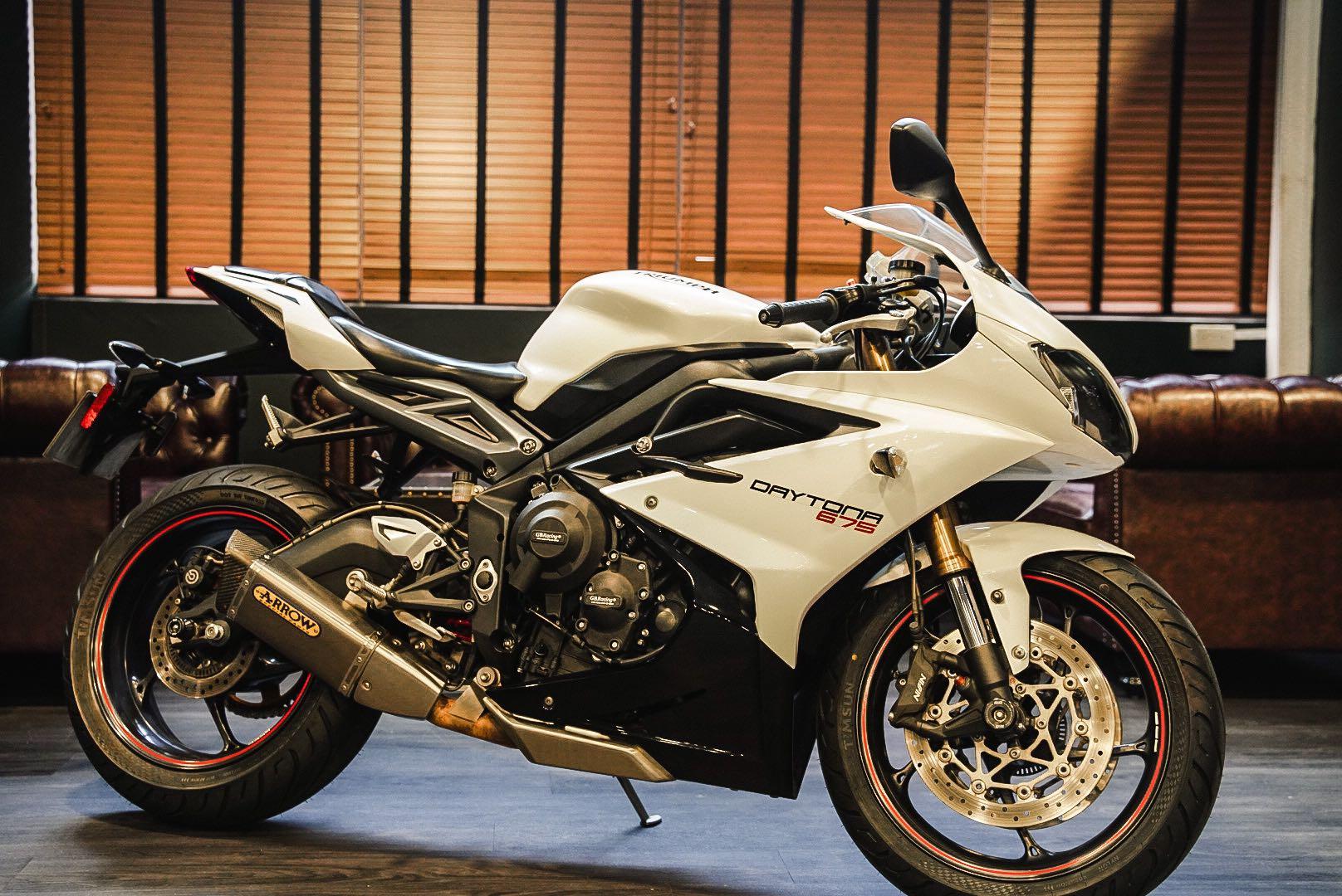 Triumph daytona store 2017