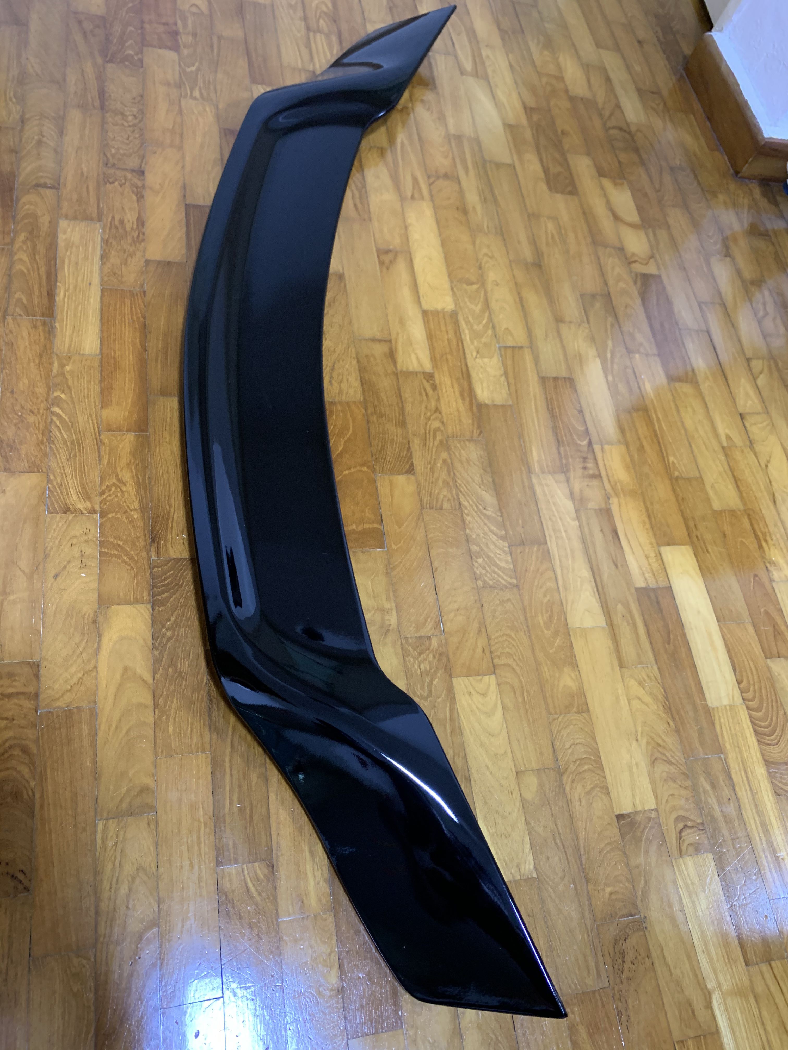 Universal ducktail spoiler in glossy black / cf benz w204 cclass