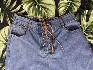 (Category: ) located in . Submitted by Hand_Me.Down (Listing ID 1165316989, Image 1). Description: .