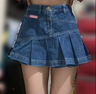 (Category: ) located in . Submitted by milkyditty (Listing ID 1165300660, Image 1). Description: .