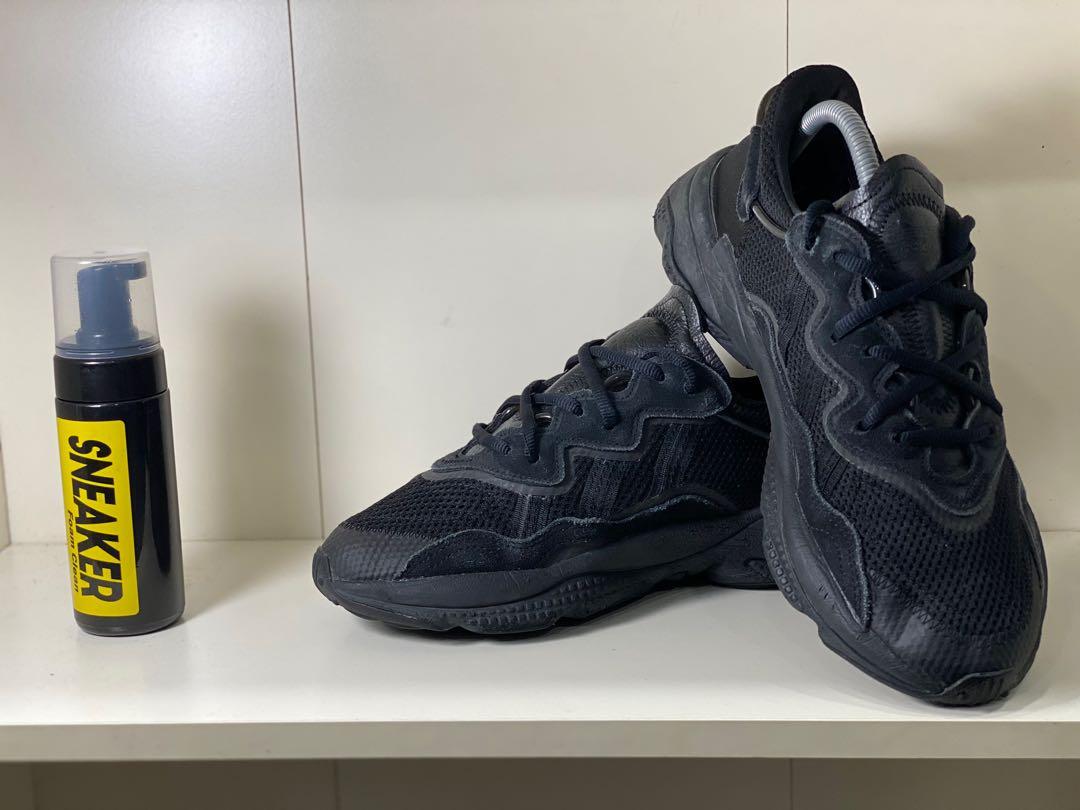 Ozweego adiprene top triple black