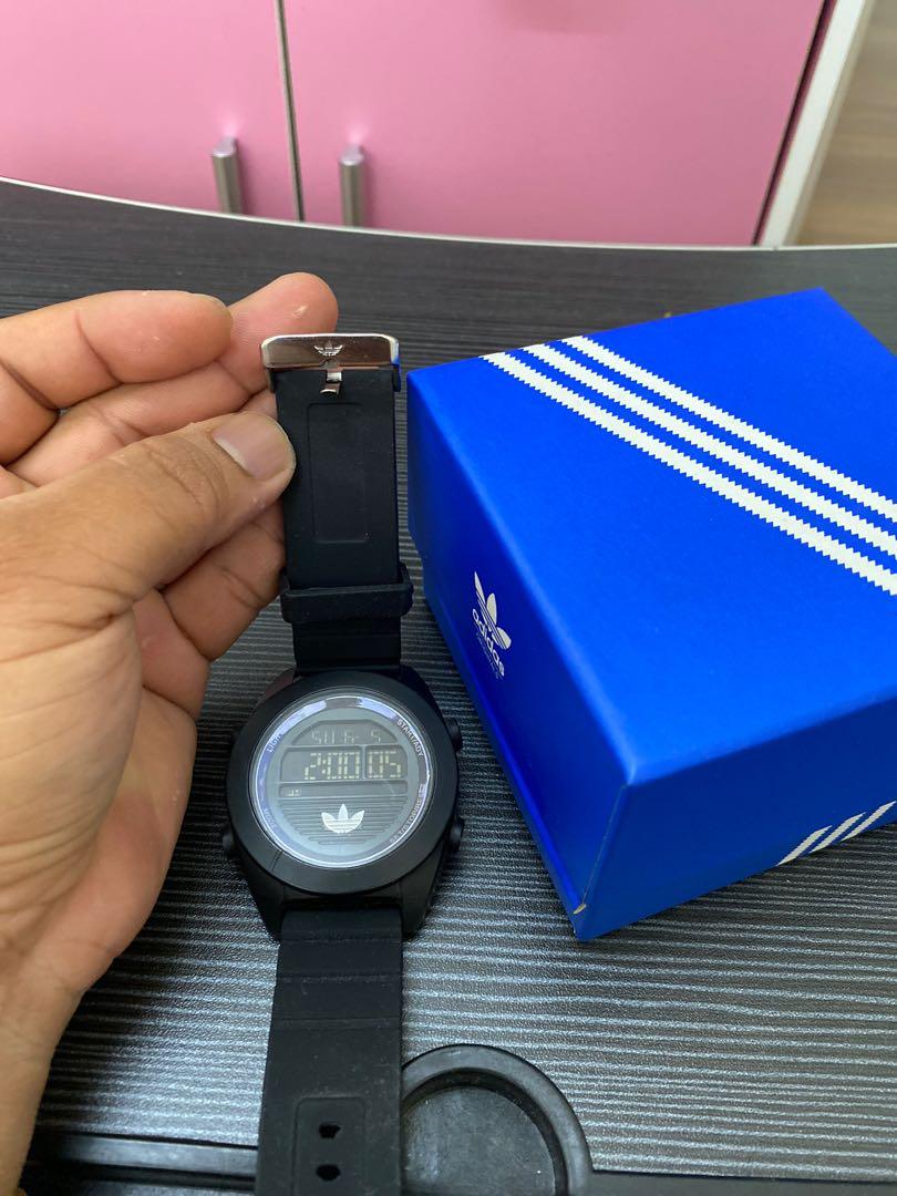 Adidas watch hot sale 8018 price