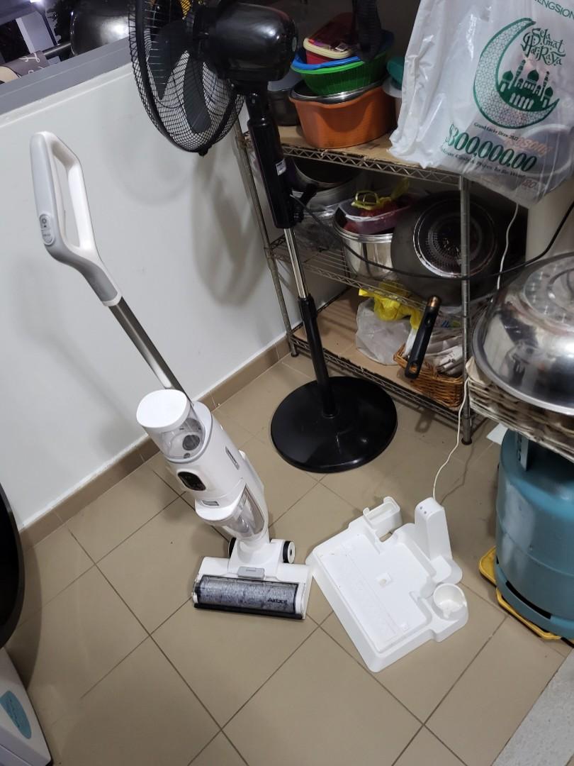 Airbot iclean PRO wet dry vacuum cleaner handheld vacuum mop, TV & Home