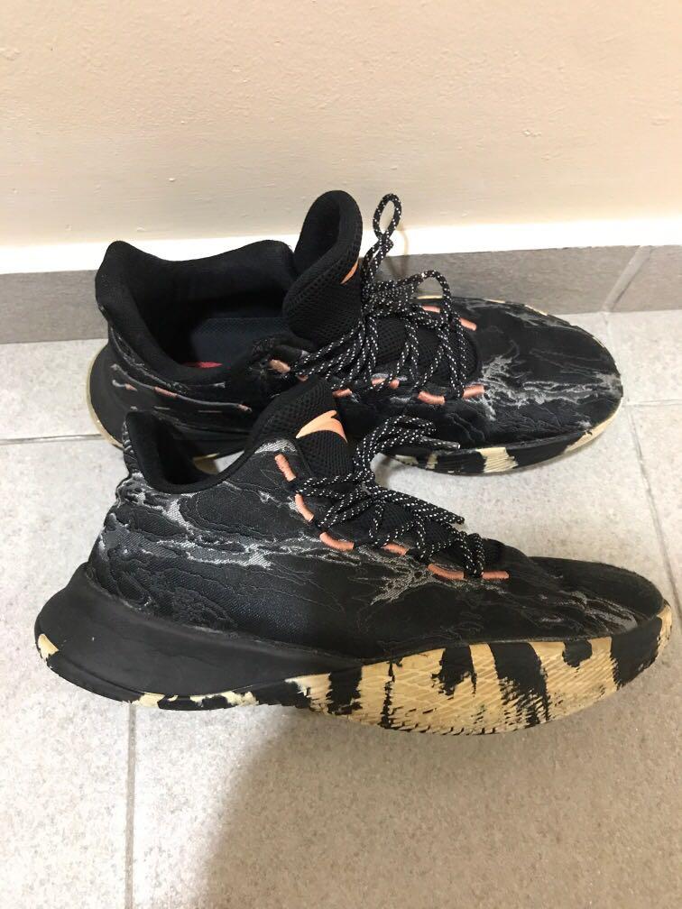Anta low shop cut basketball shoes