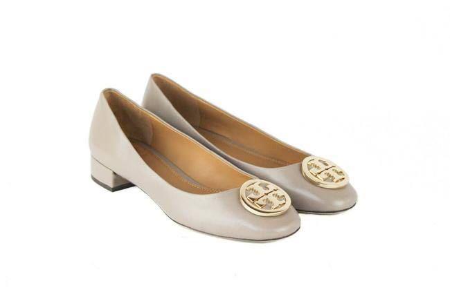AUTHENTIC: Tory Burch Benton Flats French Gray, Women's Fashion, Footwear,  Flats & Sandals on Carousell