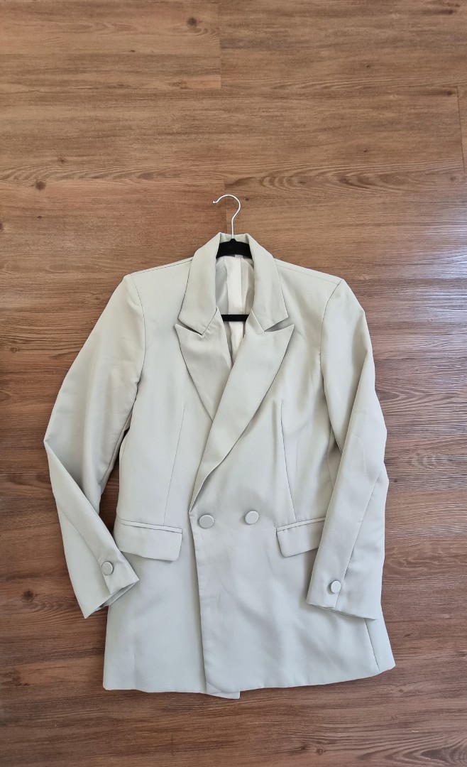 Blazer, Women's Fashion, Coats, Jackets and Outerwear on Carousell