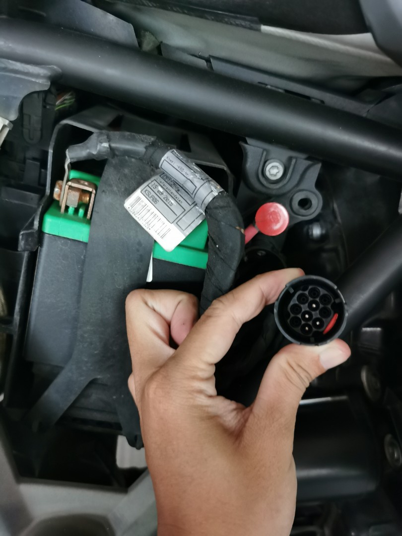 Read / clear bmw bikes error code. Reset servicing indicator