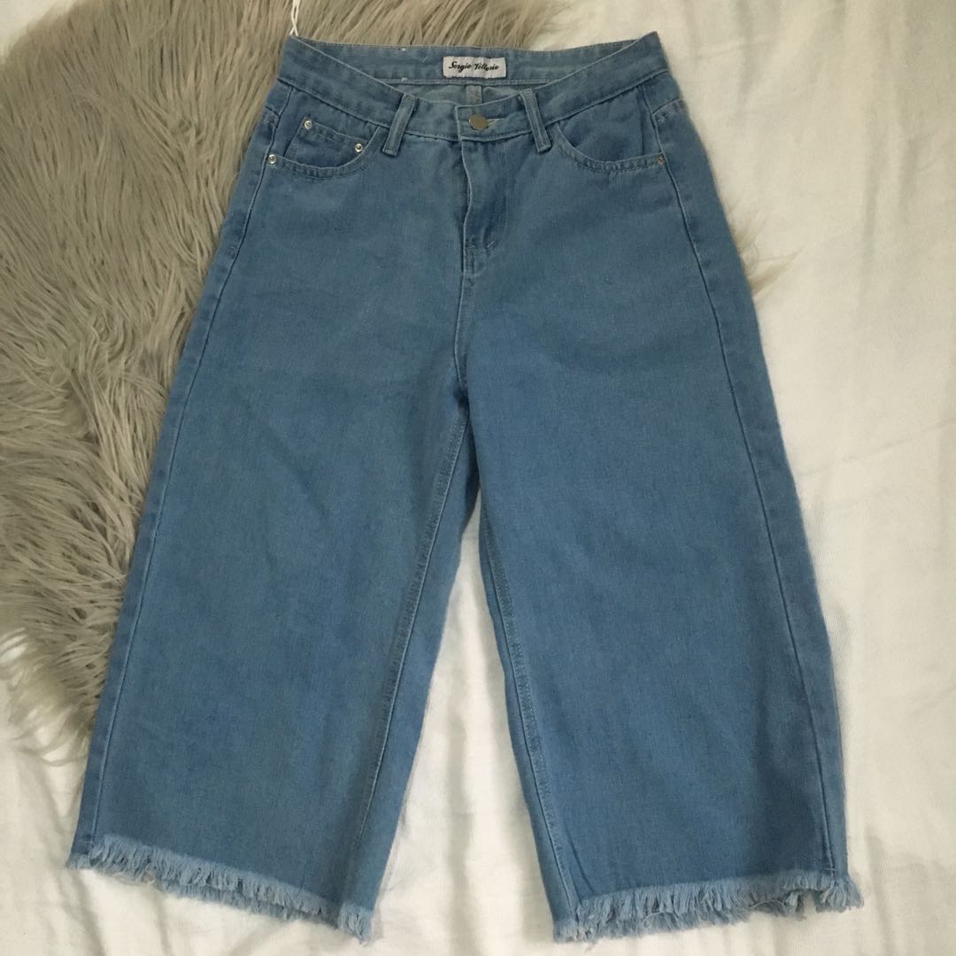 BNWOT Sergio Vittorio Wide Legged Raw 