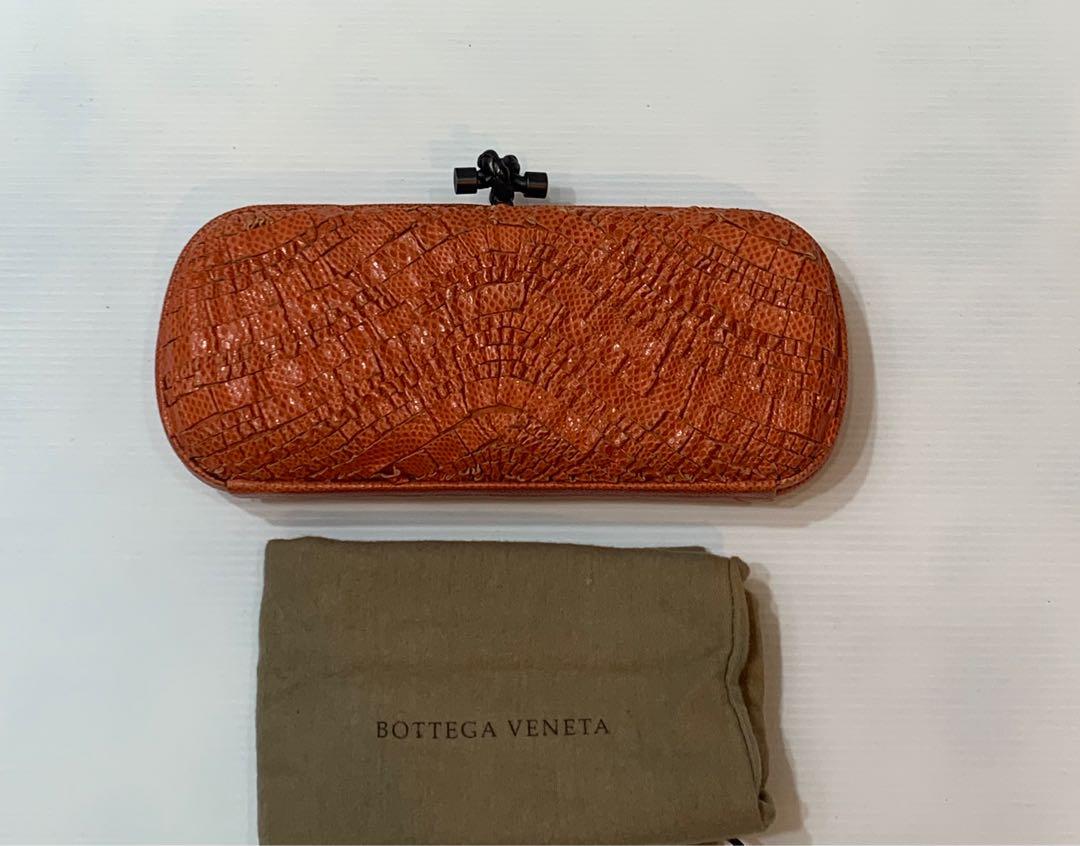 Bottega Veneta - Authenticated Pochette Knot Clutch Bag - Silk Blue Plain for Women, Never Worn