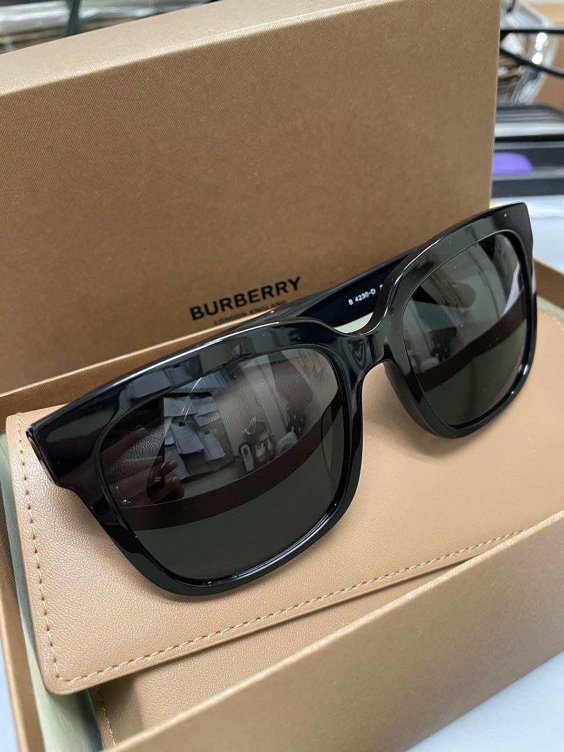 BURBERRY SUNGLASSES 太陽眼鏡, 女裝, 手錶及配件, 眼鏡- Carousell