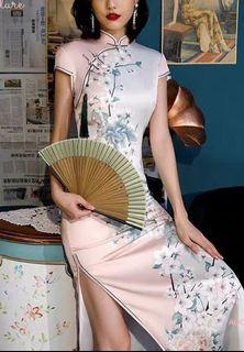 Cheongsam slit flower floral dress #pilihpreloved #Merdeka17