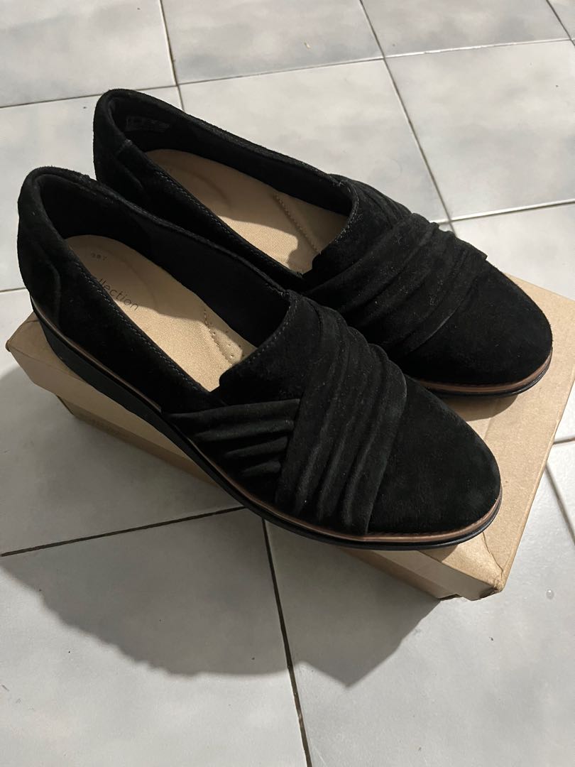 Clarks Sharon Villa Women s Fashion Footwear Loafers on Carousell