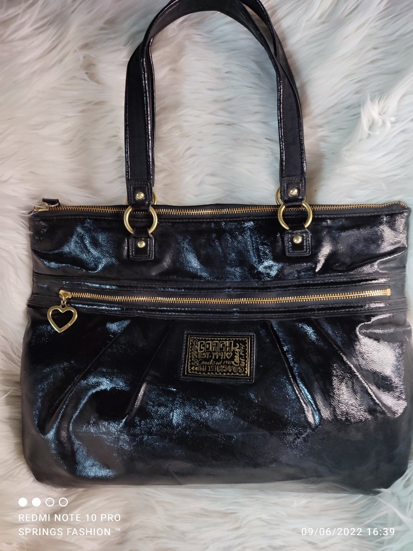 coach poppy patent leather purse