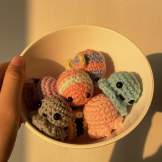 (Category: ) located in . Submitted by strawberriucrochets (Listing ID 1165604447, Image 1). Description: .