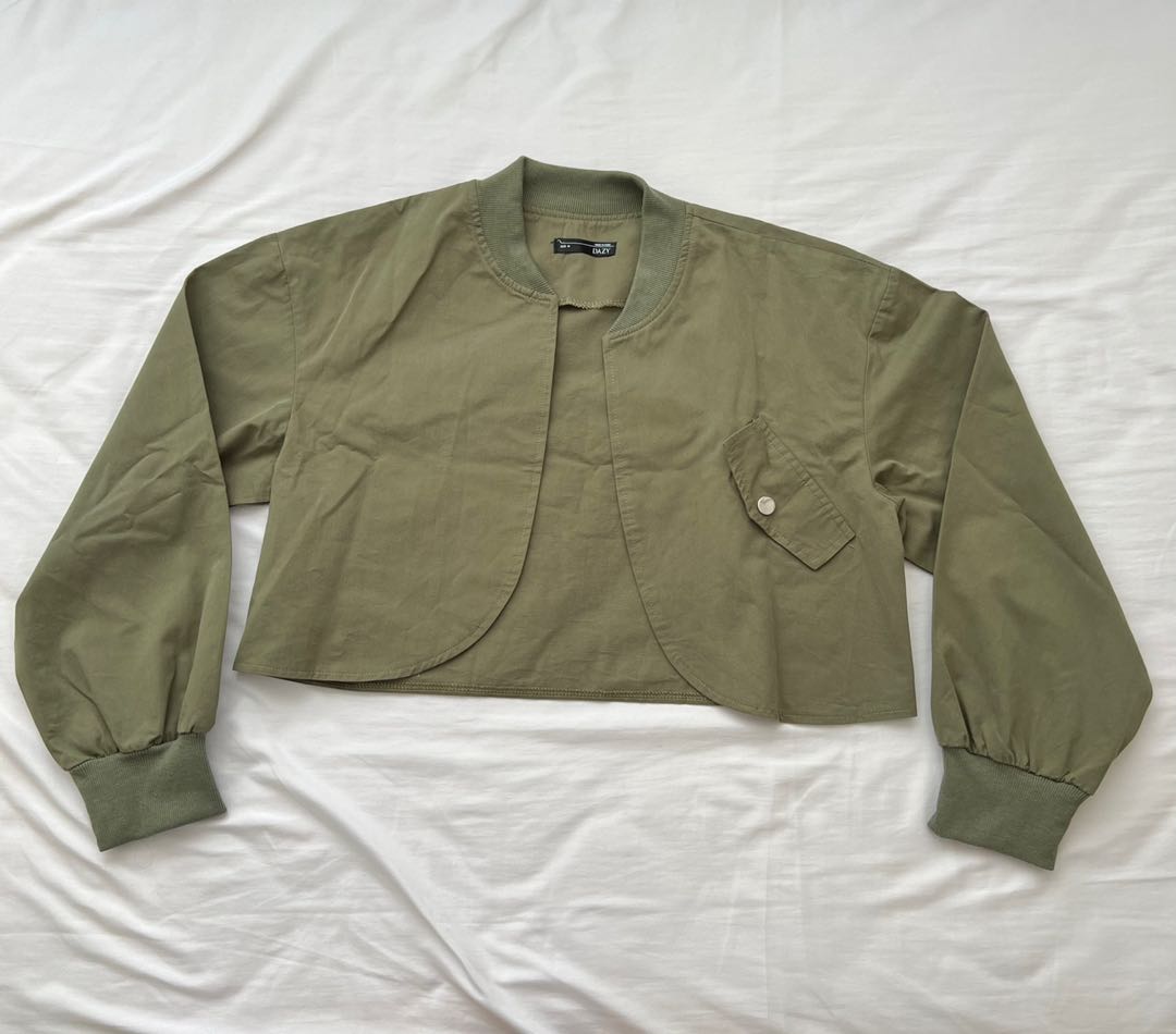 Dazy Army Green Cropped Bomber Jacket, Women's Fashion, Coats, Jackets ...
