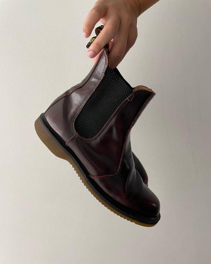 Dr martens flora 42 on sale