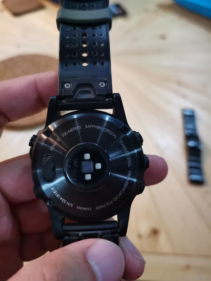 Garmin fenix 5 best sale sapphire crystal