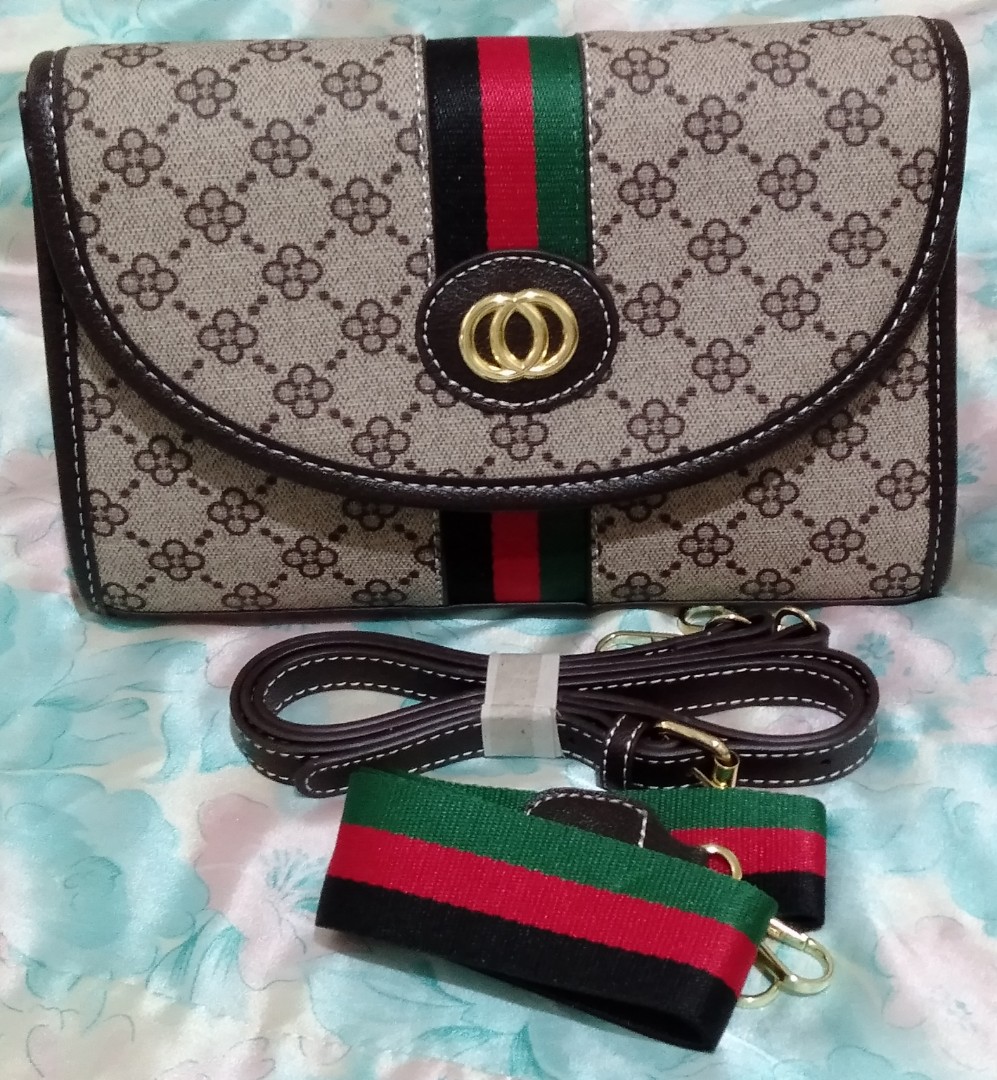 Beige GG Supreme-canvas duffel bag | Gucci | MATCHES UK