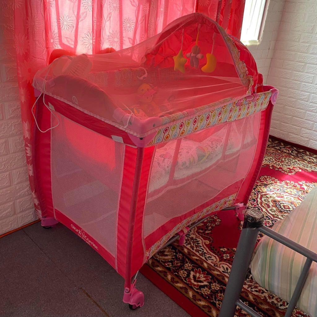 Giant carrier crib playpen on Carousell