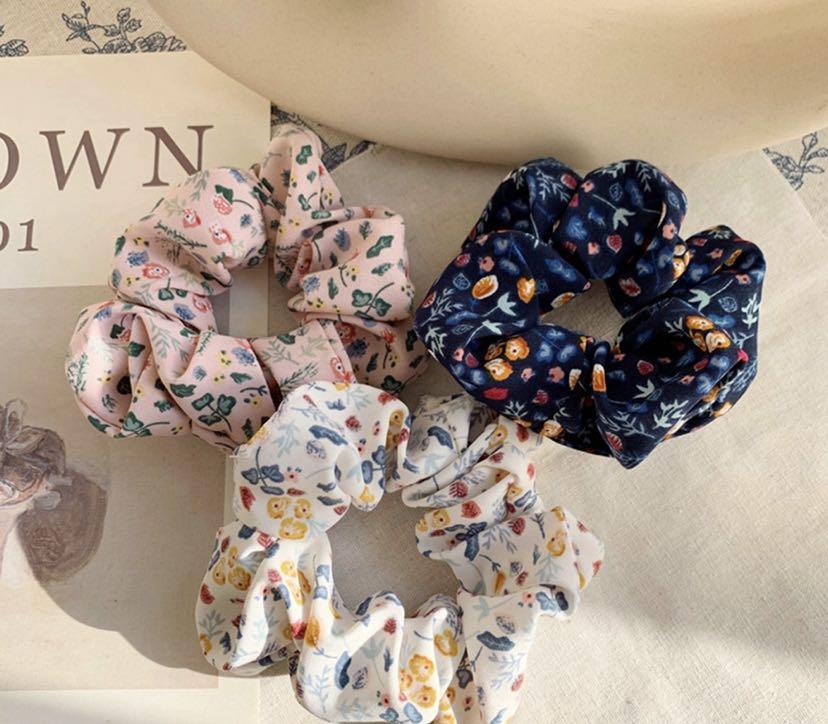 4/6 Pcs/Set Woman Fashion Print Flower Scrunchies Rope Ties Girls Ponytail  Holders Rubber Band