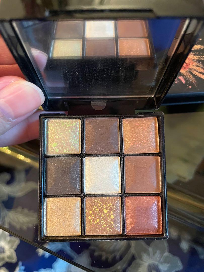 Givenchy 9 colour eyeshadow in Tempting Chocolate Beauty