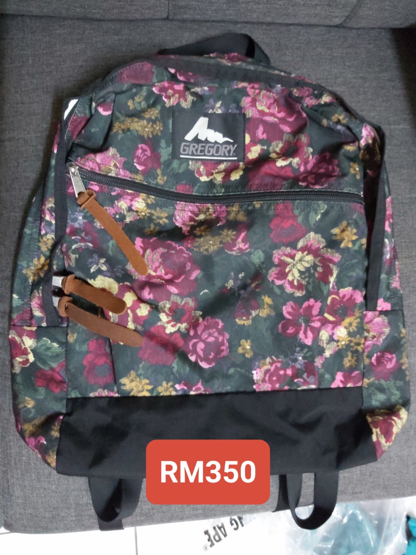 Casual store day bag