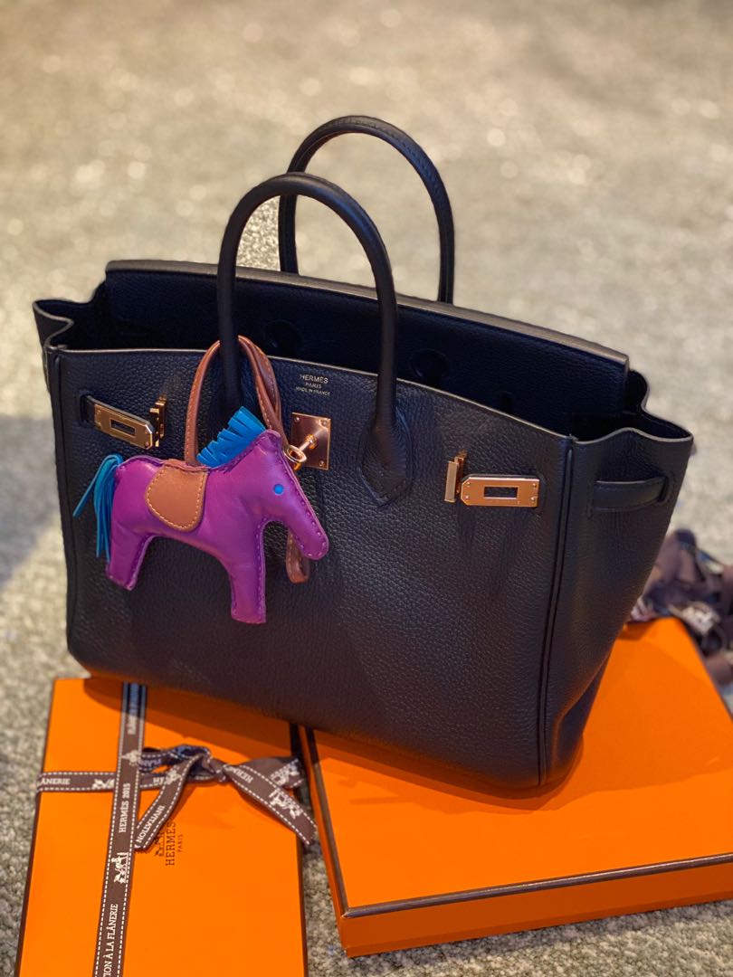 Hermes rodeo size sales