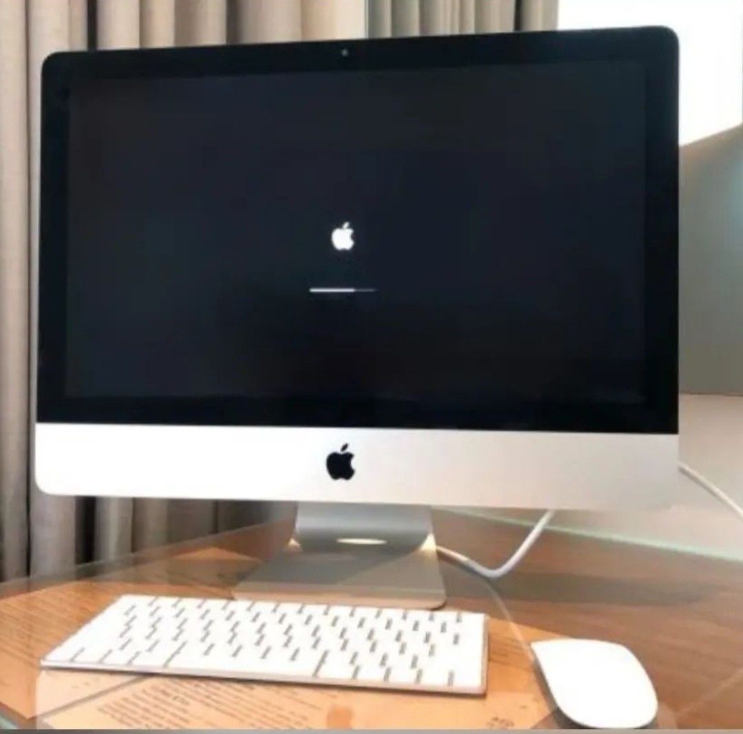 iMac (Retina 4k, 21.5 inch, 2019), Computers & Tech, Desktops on