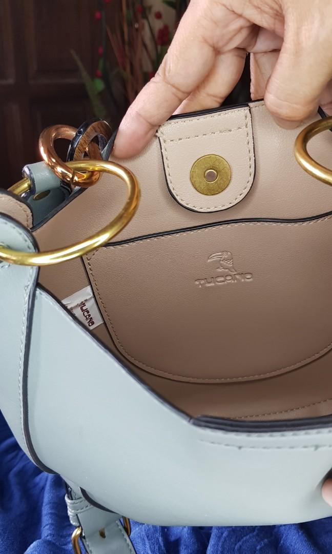 ITALIAN LEATHER TUCANO CLASSIC BAG Women s Fashion Bags