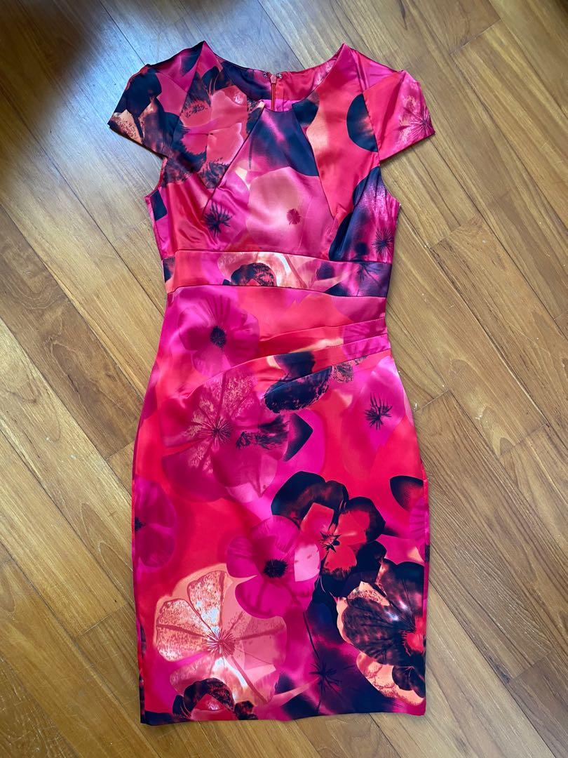 Karen Millen red floral dress, Women's Fashion, Dresses u0026 Sets, Dresses on  Carousell