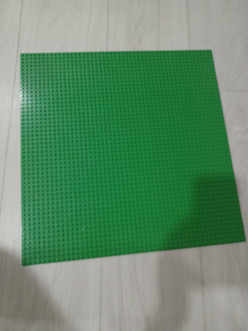 Green store lego mat