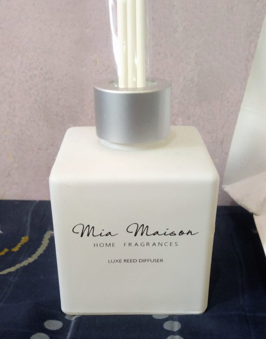 Original Mia Maison Home Fragrances Luxe Reed Diffuser. Warm Cotton