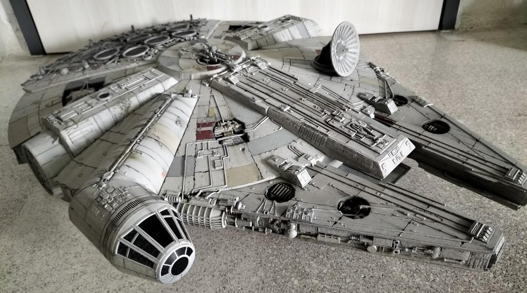 Millennium Falcon Hasbro Large Hero Series, Hobbies & Toys, Toys