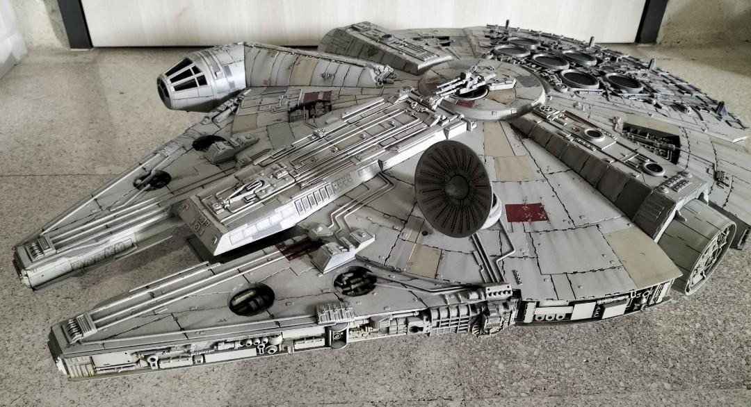 Hasbro hero series millennium falcon hotsell