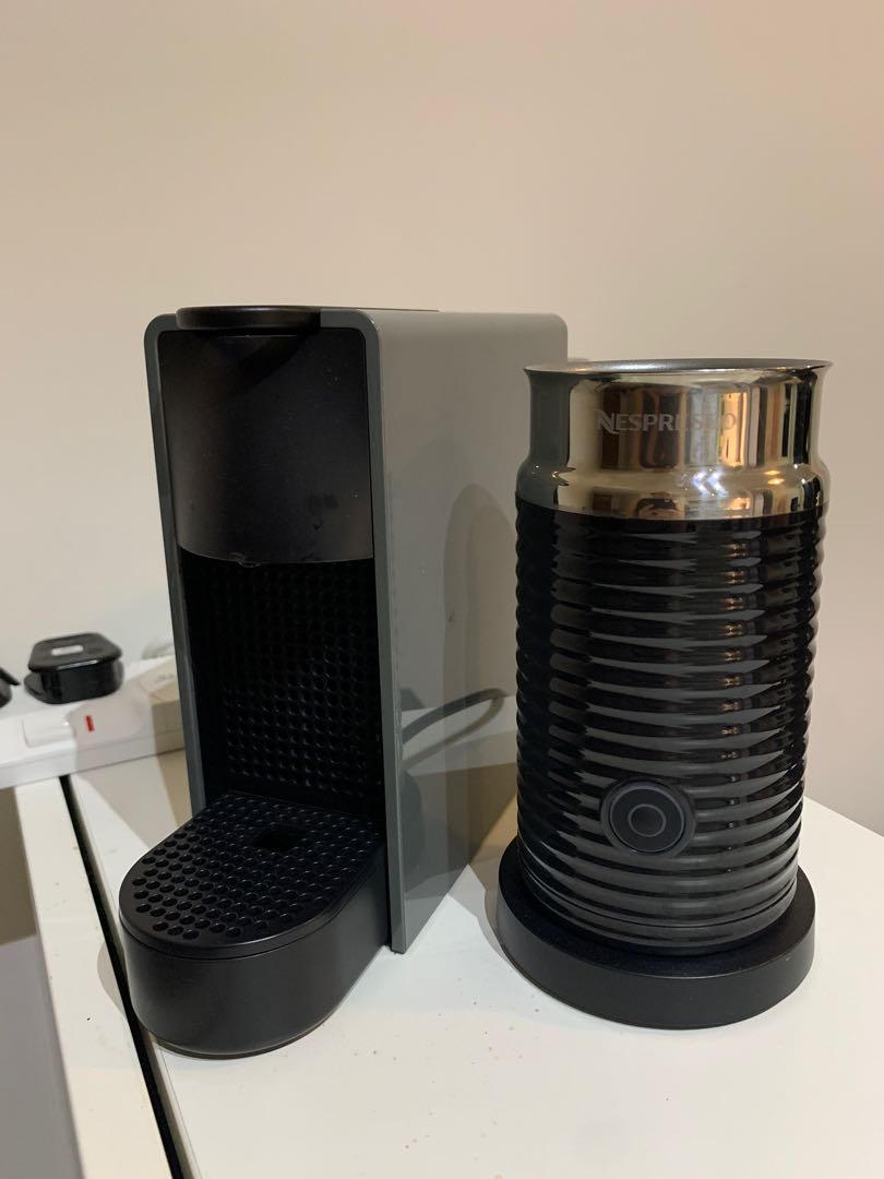 Nespresso Essenza Mini & Aeroccino 3 + free descaling kit, TV & Home