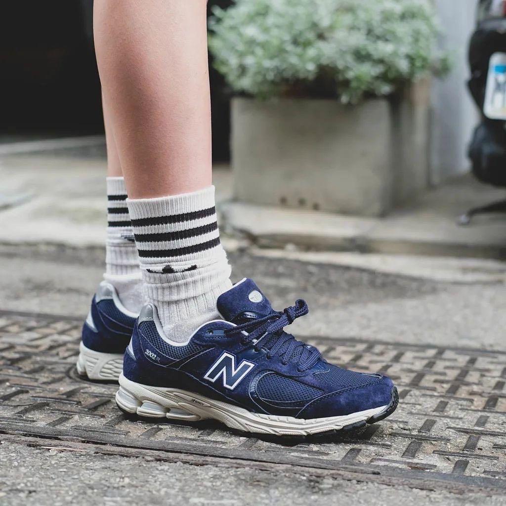 New Balance 2002R ML2002RD, 男裝, 鞋, 波鞋- Carousell