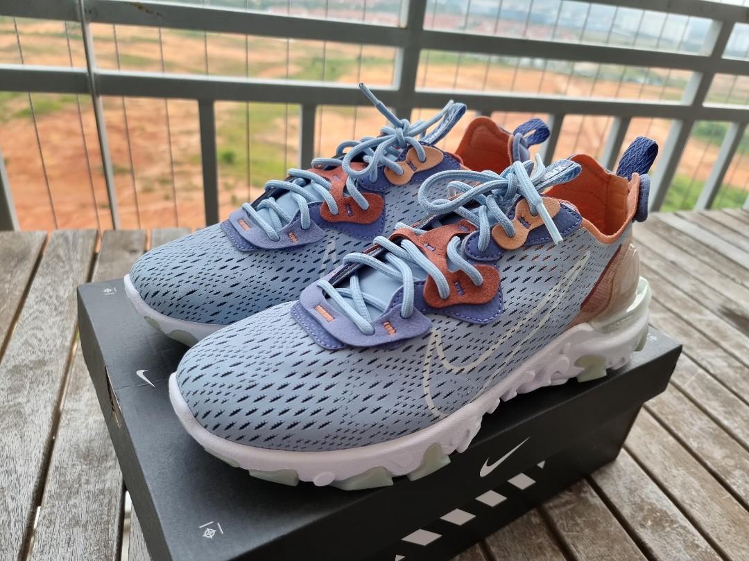 Nuove sales nike react