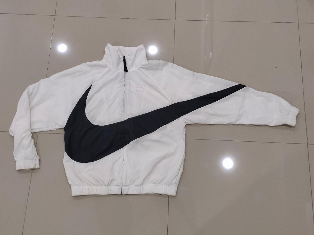 Nike big logo windbreaker shop