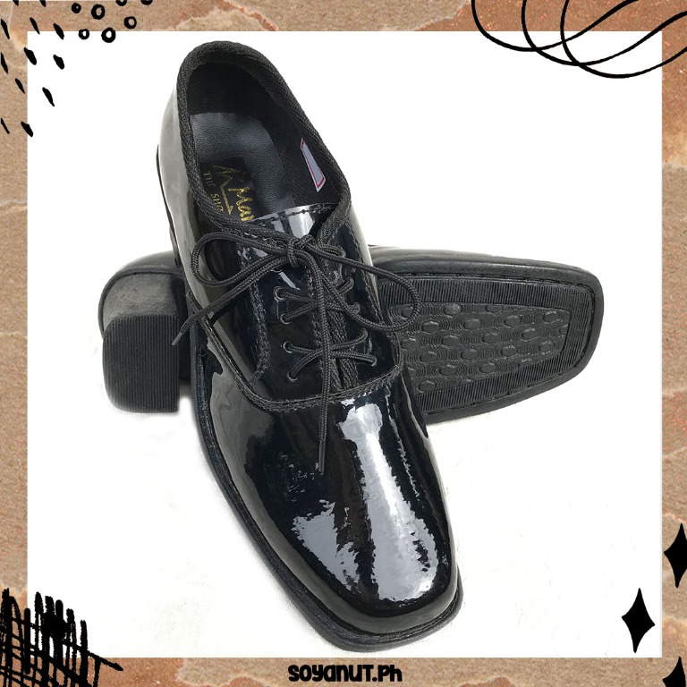 Black charol shoes top