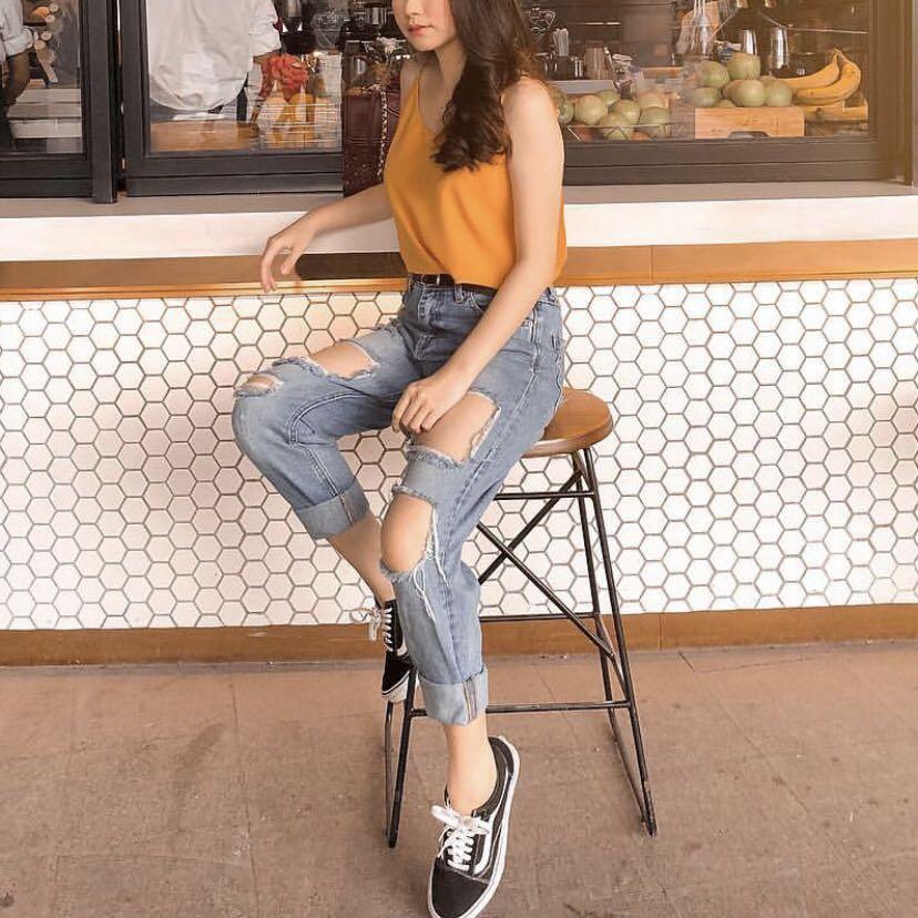 Ripped jeans stradivarius zara berskha blue celana pants mango long panjang  sobek motif