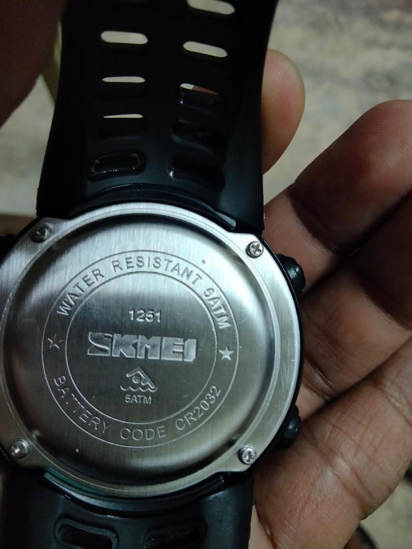Jam skmei cr2032 new arrivals