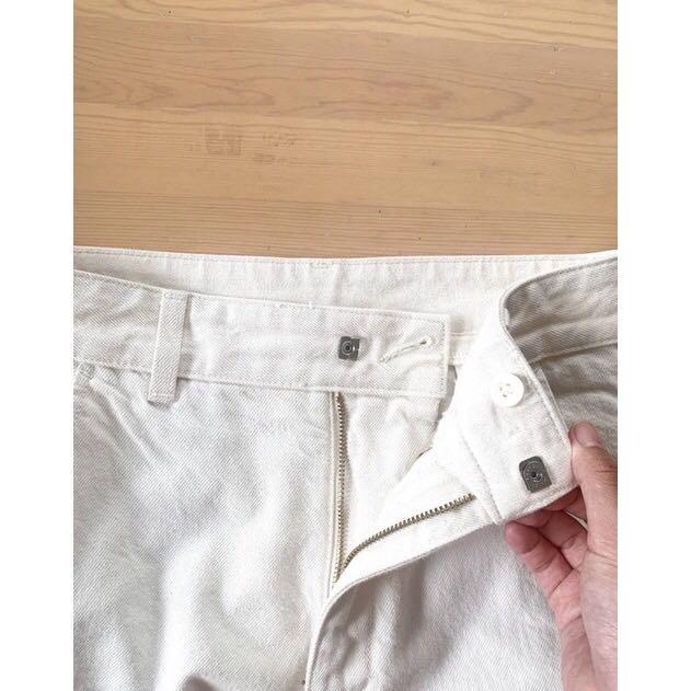 Straight Line White Jeans, Fesyen 