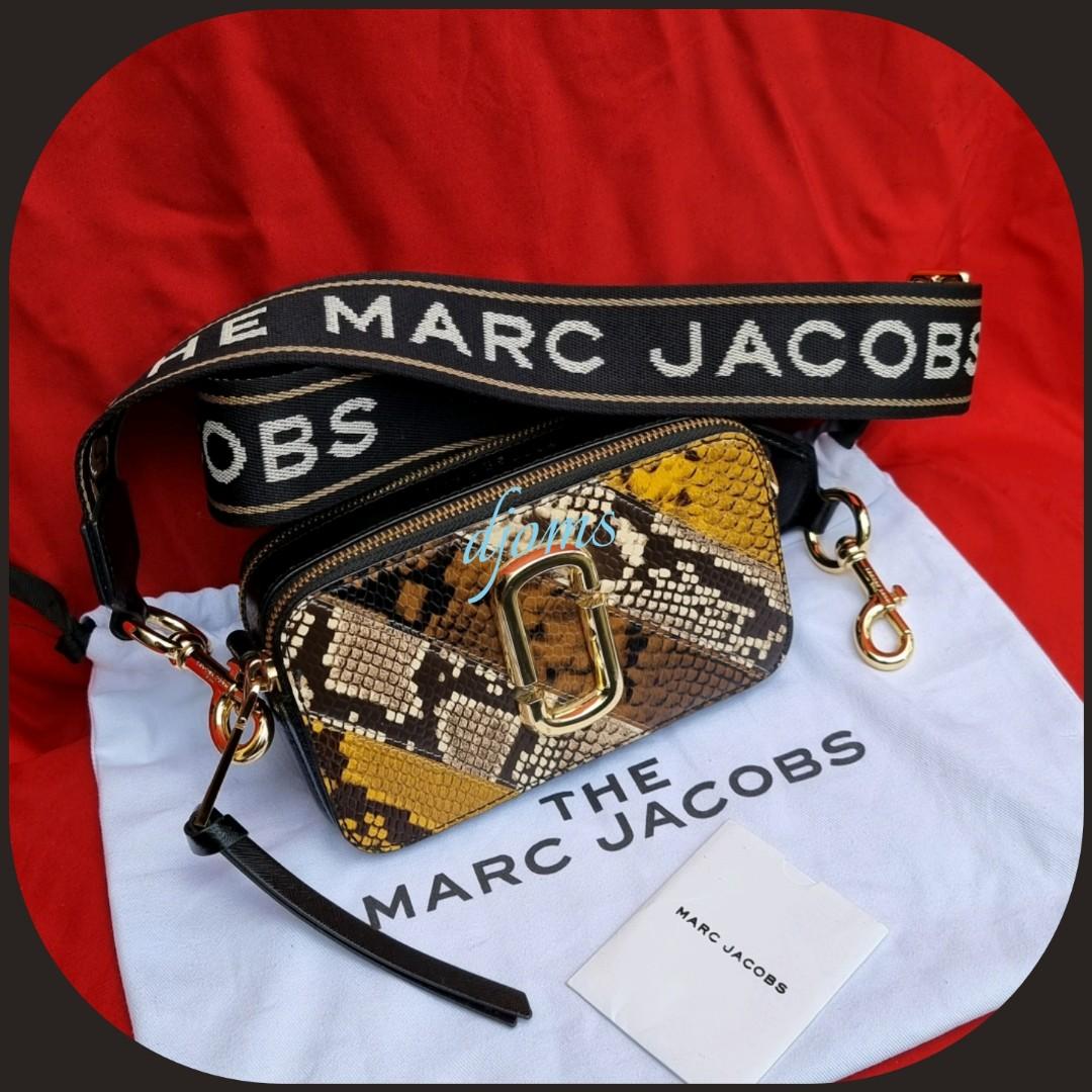 Marc Jacobs Snapshot Camera Bag Black, Luxury, Bags & Wallets on Carousell