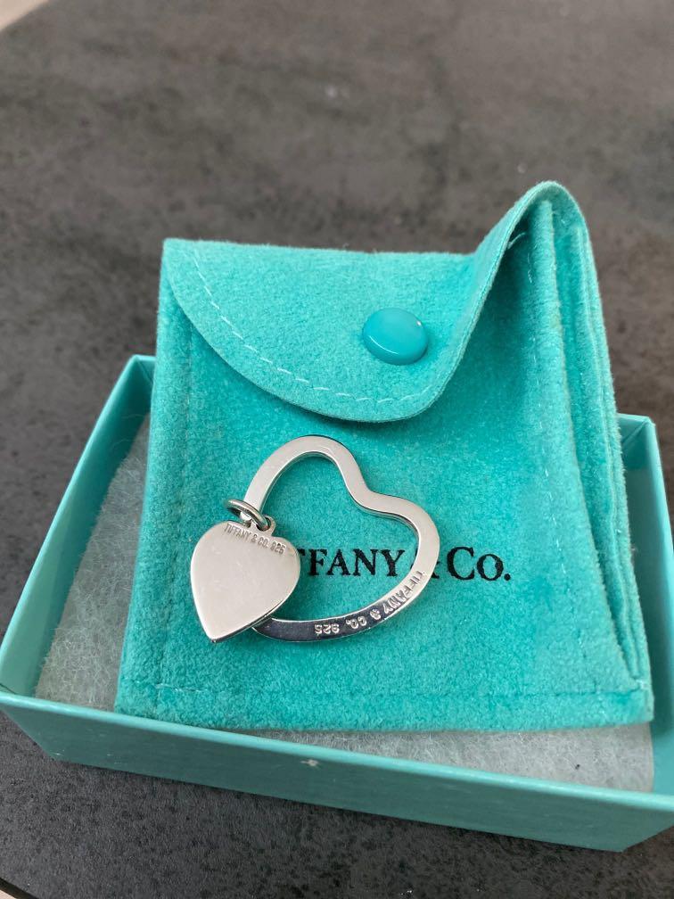 Tiffany & Co keychain, 名牌, 飾物及配件 Carousell