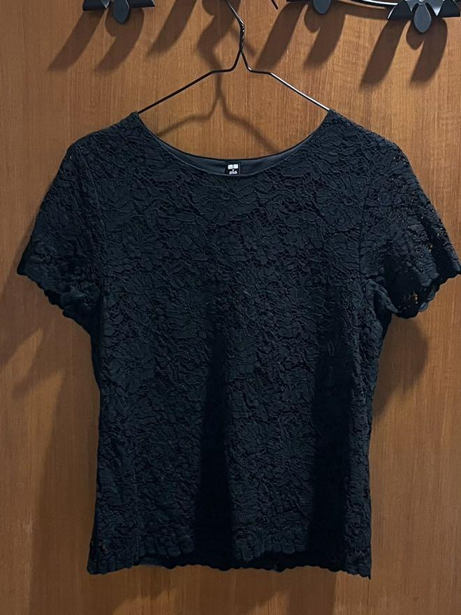 Uniqlo Lace Short Sleeve T-Shirt in Black
