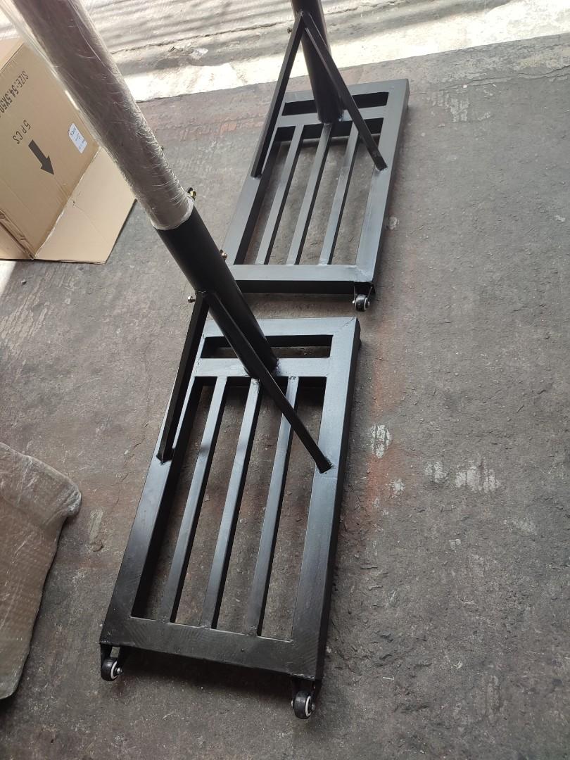 Volleyball Pole (Category: Other Sports Equipment and Supplies) located in Manila. Submitted by min_yoongi (Listing ID 1165530073, Image 2). Description: BRAND NEW ! STANDARD VOLLEYBALL POLE Height: - 7' 11.625” (2.43 m) for men's volleyball - 7' 4.125” (2.24 m) for women's volleyball Pm for inquiries..